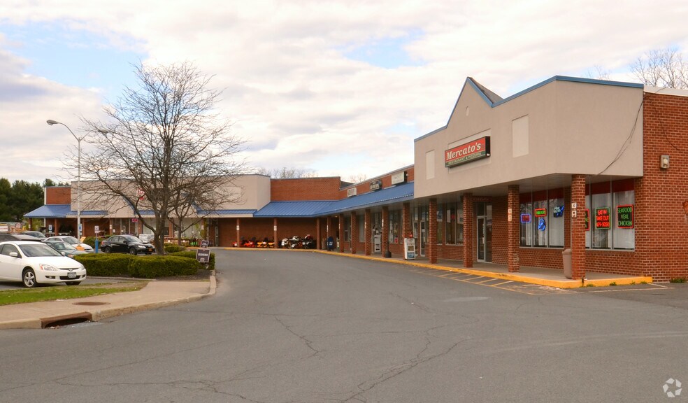 More Photos Of 1649 Columbia Tpke, Castleton On Hudson Freestanding For Lease