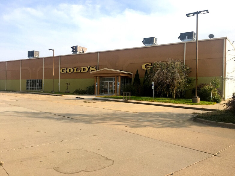 Primary Photo Of 11 Currency Dr, Bloomington General Retail For Sale