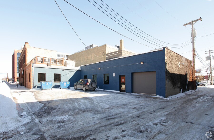 More Photos Of 1001 Washington Ave S, Minneapolis General Retail For Sale