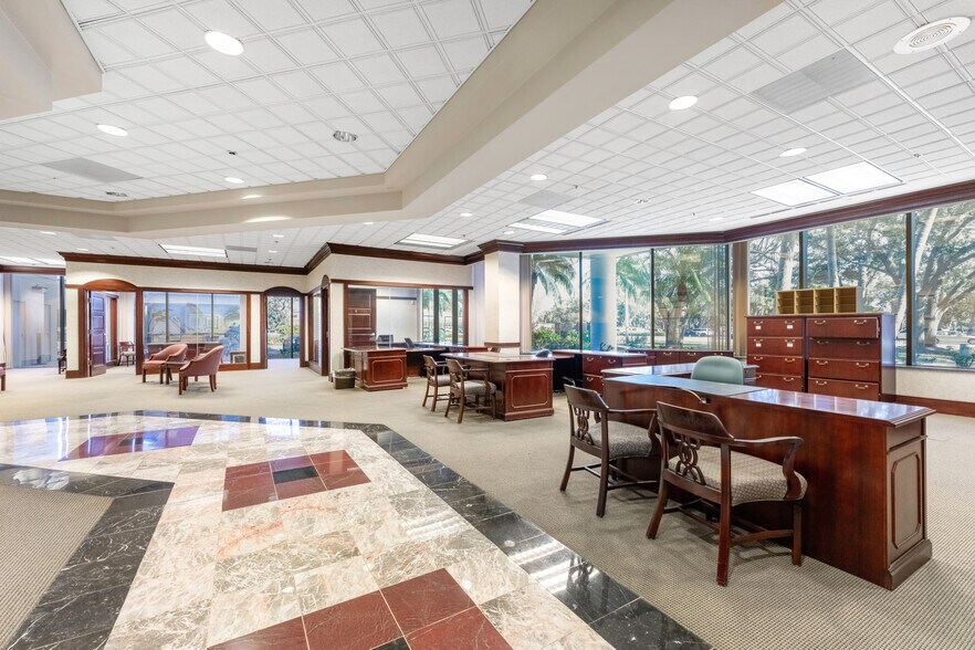 More Photos Of 18501 Murdock Cir, Port Charlotte Medical For Lease