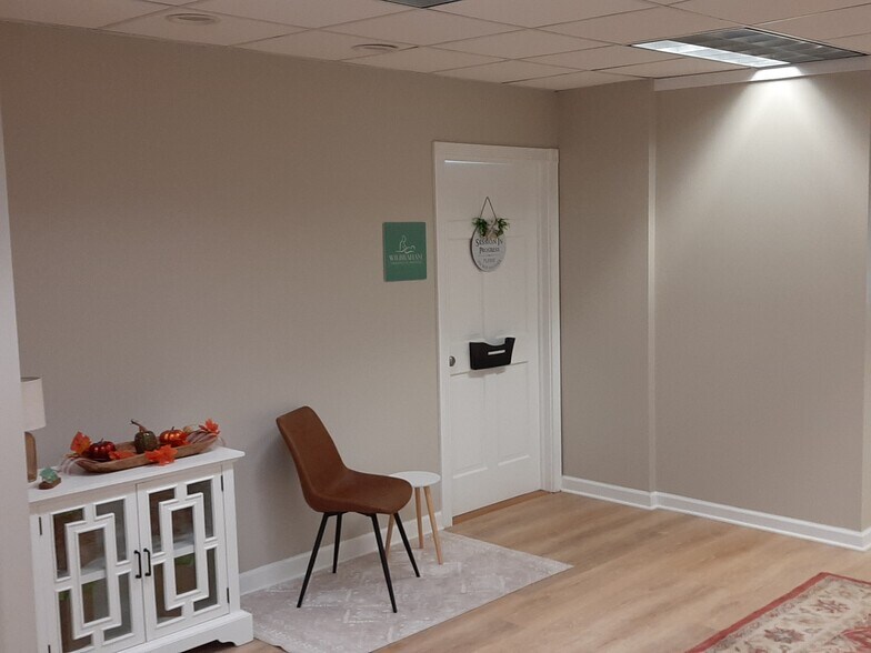 More Photos Of 2 Crane Park Dr, Wilbraham Medical For Lease