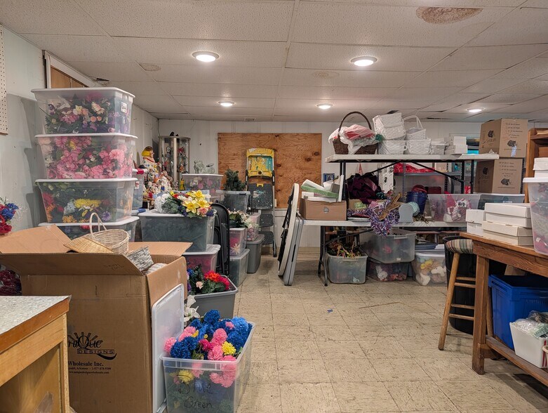 More Photos Of 1874 Grand Central Ave, Horseheads General Retail For Sale