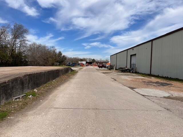 More Photos Of 3901 Airline Dr, Houston Land For Sale