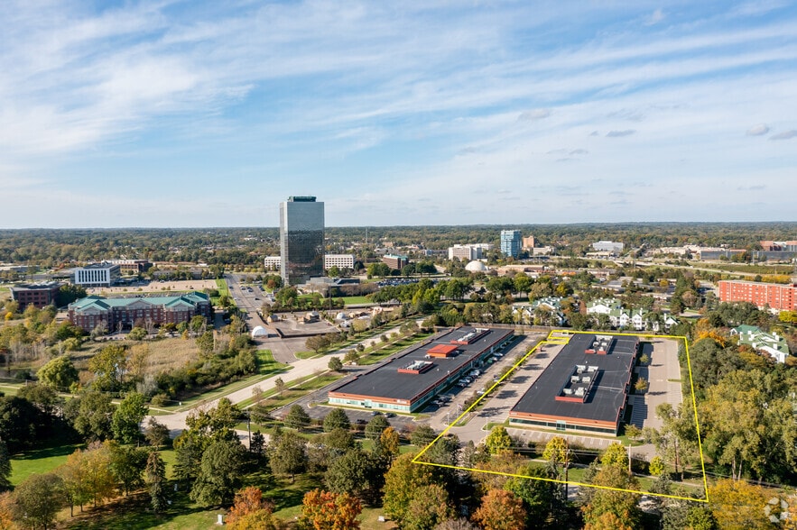 More Photos Of 25510 W 11 Mile Rd, Southfield Research And Development For Lease