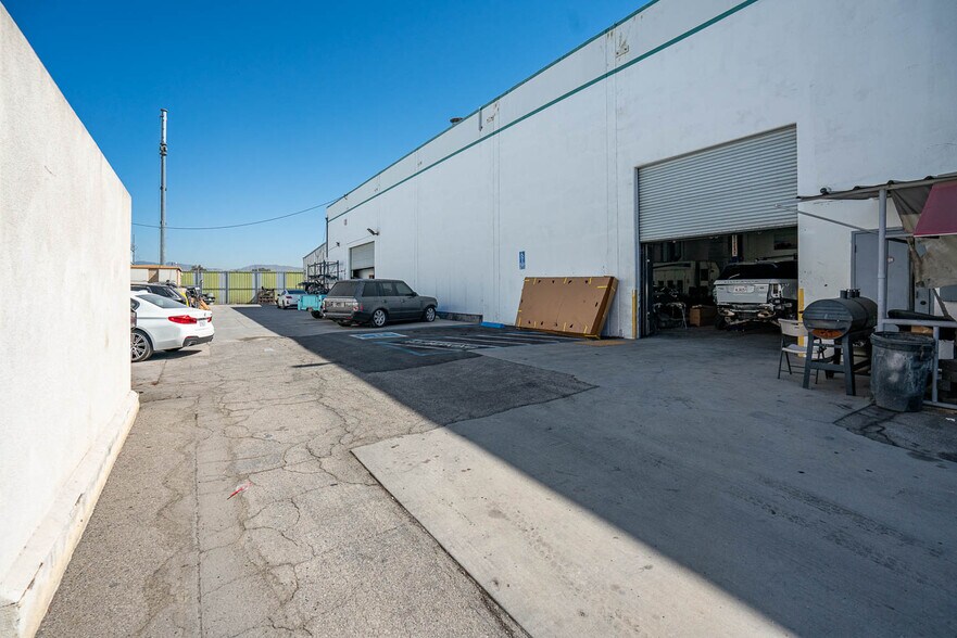 More Photos Of 12301 Sherman Way, North Hollywood Warehouse For Sale