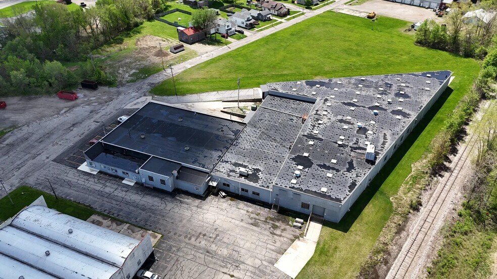 More Photos Of 600 Fillmore St, Napoleon Manufacturing For Lease