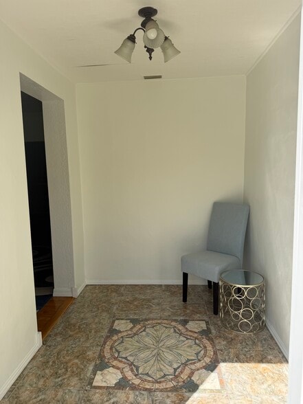 More Photos Of 840 19th St, Vero Beach Office Residential For Lease