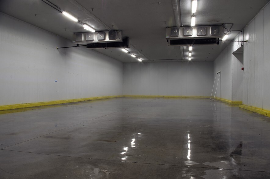 More Photos Of 5150 N State Road 7, North Lauderdale Refrigeration Cold Storage For Lease