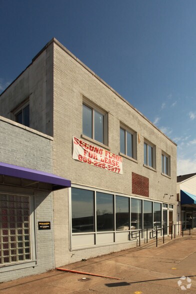 More Photos Of 937 Winchester Rd, Lexington Storefront For Sale