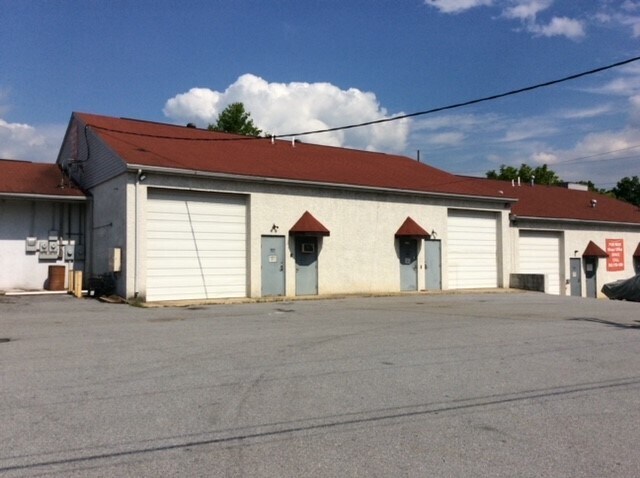 More Photos Of 2213 Ogletown Rd, Newark Warehouse For Lease