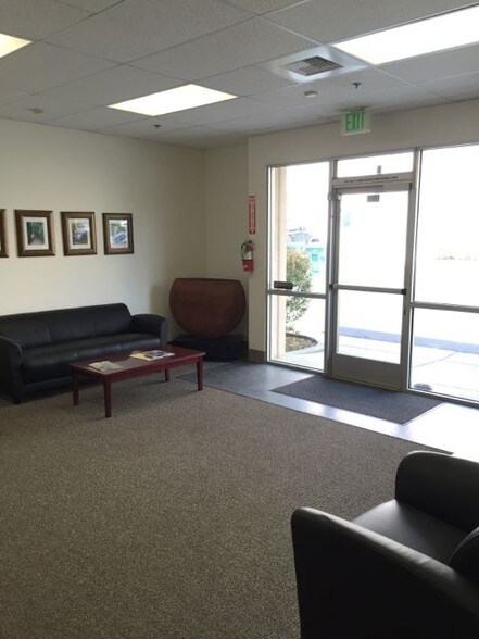 More Photos Of 143 Spring Hill Dr, Grass Valley Office For Lease