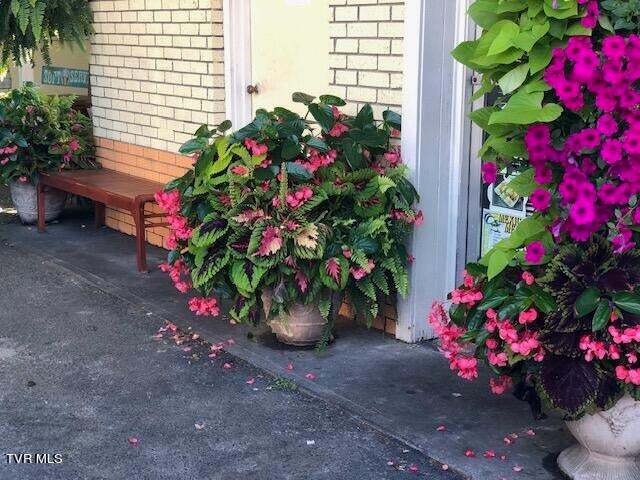 More Photos Of 314 Front E st, Coeburn General Retail For Sale