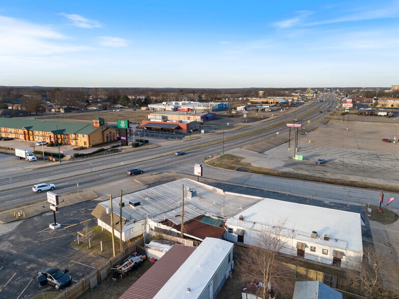 More Photos Of 1245 US-412, Siloam Springs Medical For Sale