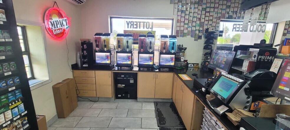 More Photos Of 939 S Alamo Rd, Alamo Convenience Store For Sale