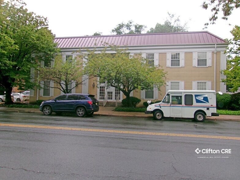 More Photos Of 440 Chestnut St, Union Township Medical For Lease