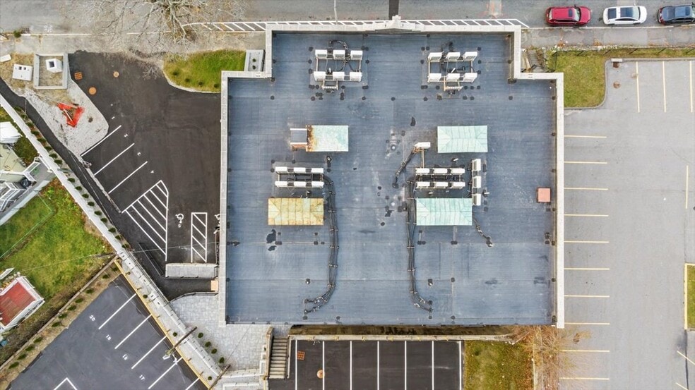 More Photos Of 22 Waverly St, Worcester Apartments For Sale