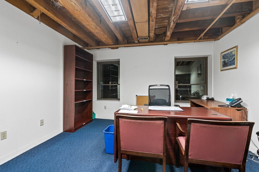 More Photos Of 21 Merchants Row, Boston Loft Creative Space For Sale