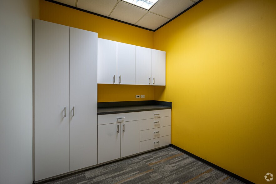 Photo of 8th Floor Ste 810N