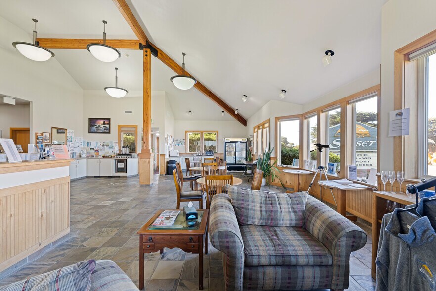 More Photos Of 1865 Beach Loop Dr, Bandon Hotel For Sale