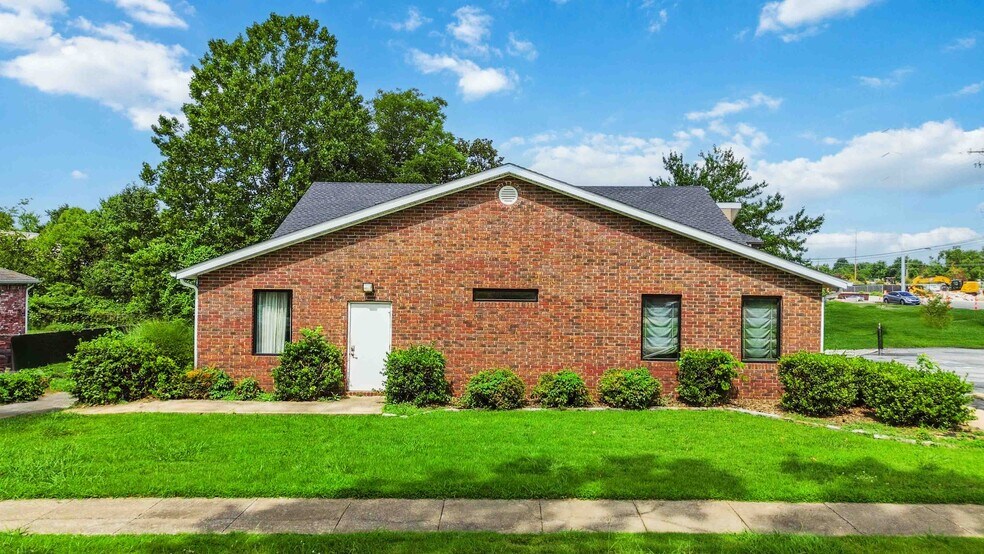 More Photos Of 1412 Se 14th St, Bentonville Medical For Sale