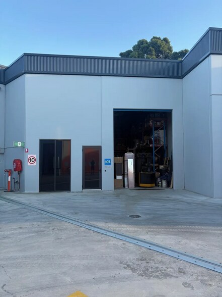More Photos Of 2 The Crescent, Kingsgrove Warehouse For Lease