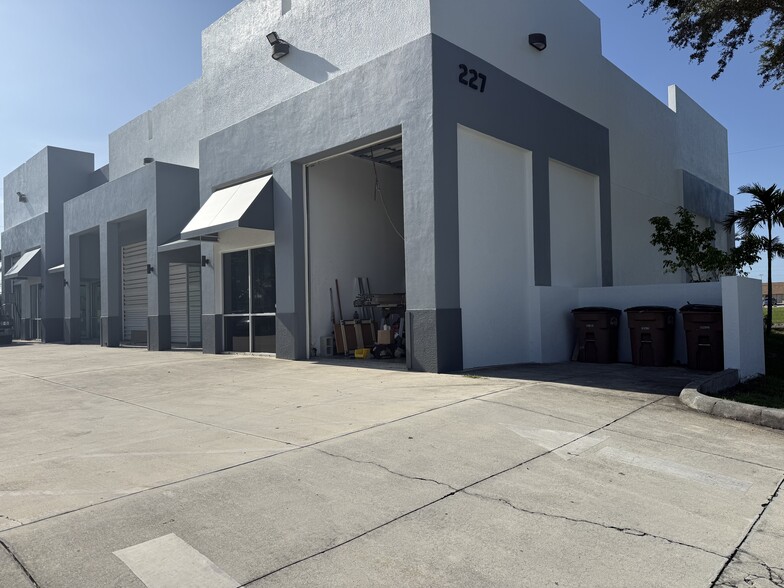 Primary Photo Of 227 SW 3rd Ave, Cape Coral Warehouse For Sale