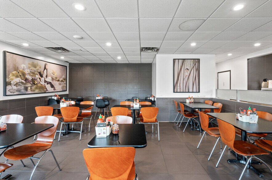 More Photos Of 7429 E River Rd, Fridley Restaurant For Sale