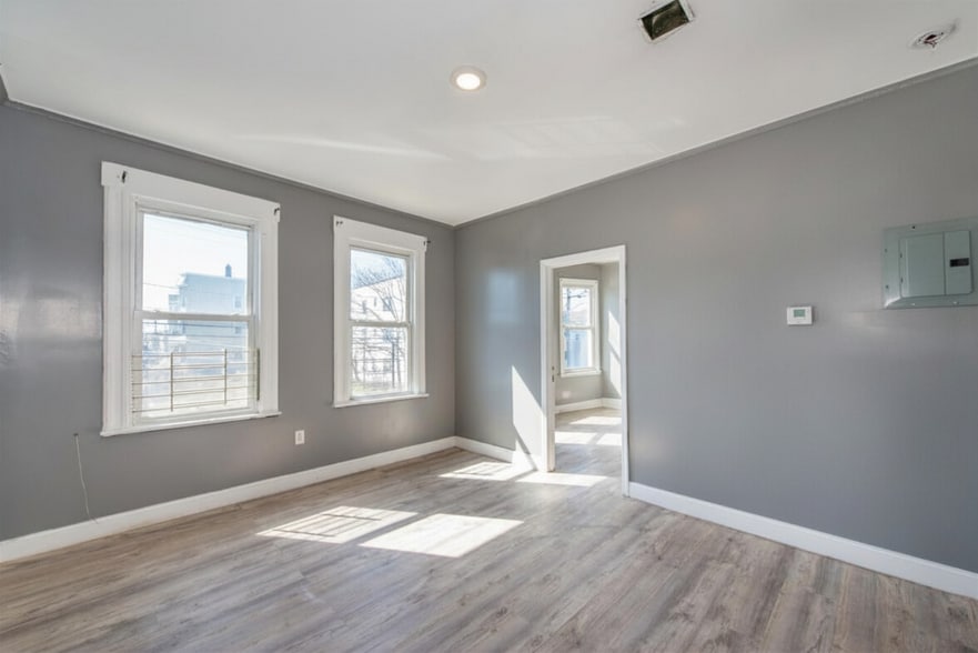 More Photos Of 357 16th Ave, Irvington Storefront Retail Residential For Sale