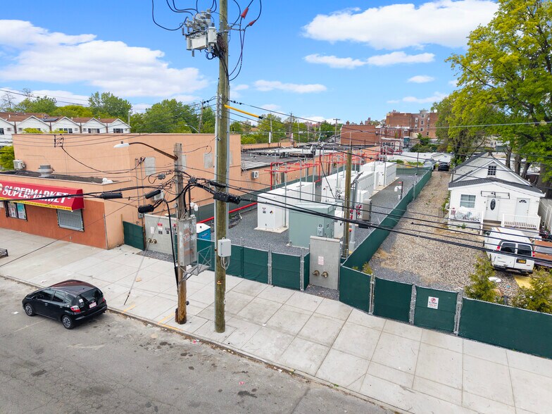 More Photos Of 1927 Gildersleeve Ave, Bronx Land For Sale