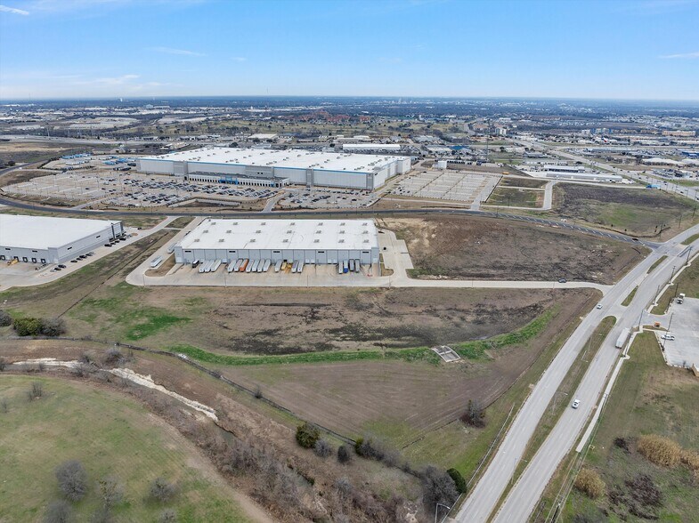 More Photos Of 2119 Exchange Parkway Pky, Waco Land For Sale