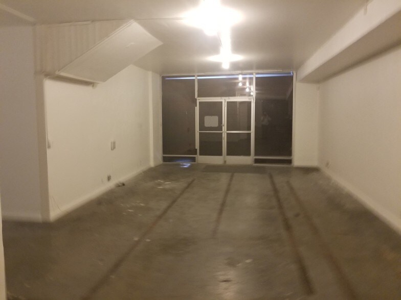 More Photos Of 7519-7521 Melrose Ave, Los Angeles Storefront Retail Office For Sale