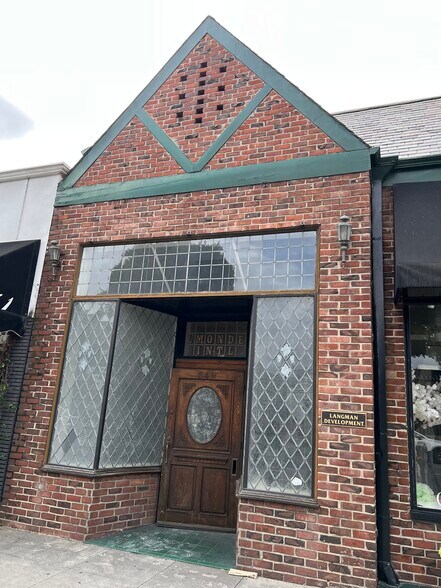 More Photos Of 245-251 S Robertson Blvd, Beverly Hills Storefront Retail Office For Lease
