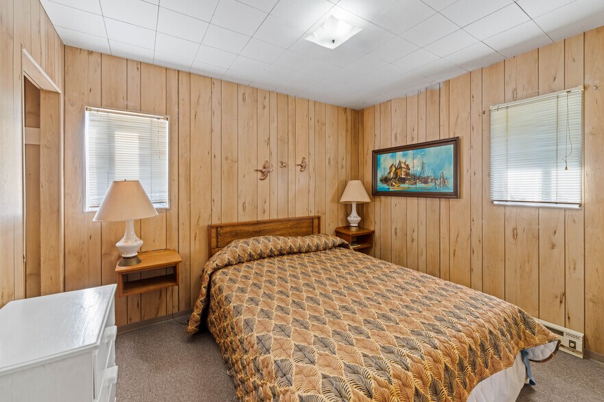 More Photos Of 4484 Fish Mill, Westlake Hotel For Sale