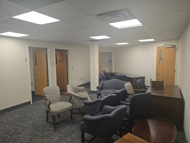 More Photos Of 1201 Mount Kemble Ave, Morristown Medical For Lease