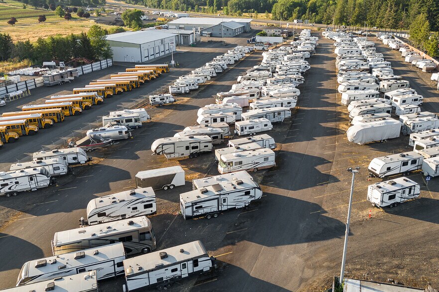 More Photos Of 30401 SE Highway 212, Boring General Retail For Sale