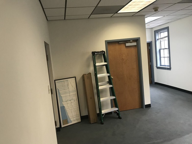 More Photos Of 15885 Kings Hwy, Montross Office For Sale