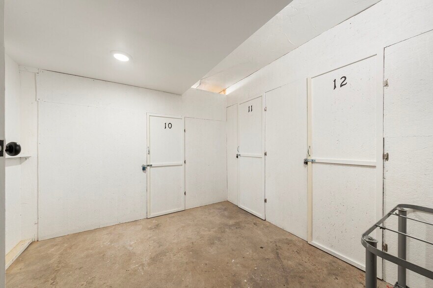 More Photos Of 1827 E 4th St, Long Beach Apartments For Sale