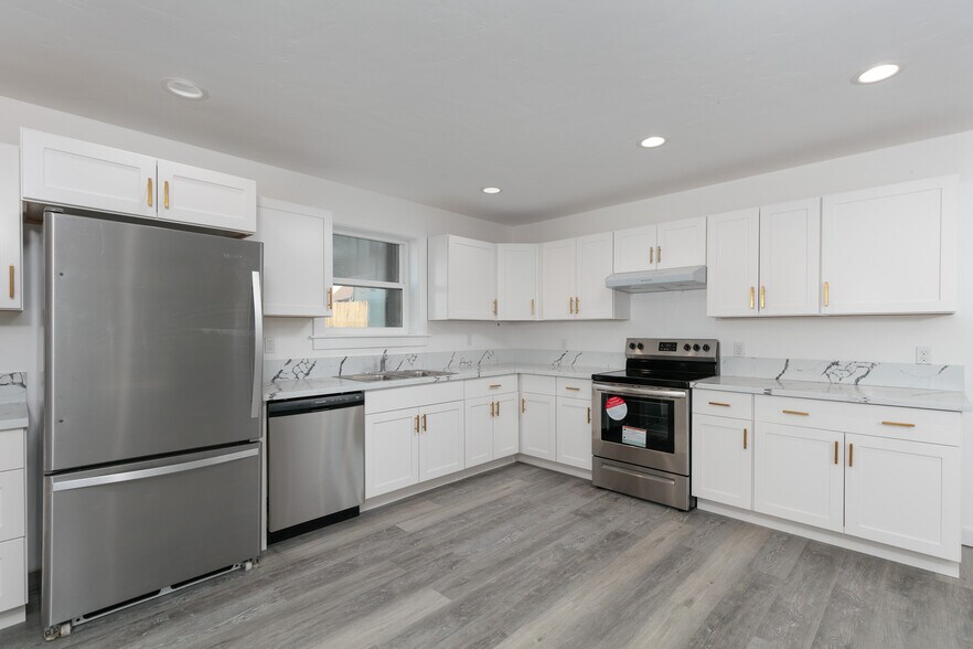 More Photos Of 3061 Odell Hwy, Hood River Specialty For Sale