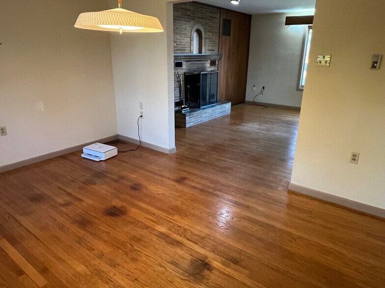 More Photos Of 2110 Walbert Ave, Allentown Office For Sale