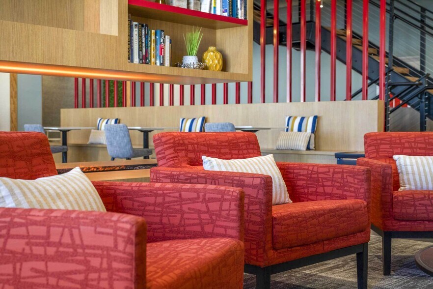 More Photos Of 621 E Pratt St, Baltimore Office For Lease