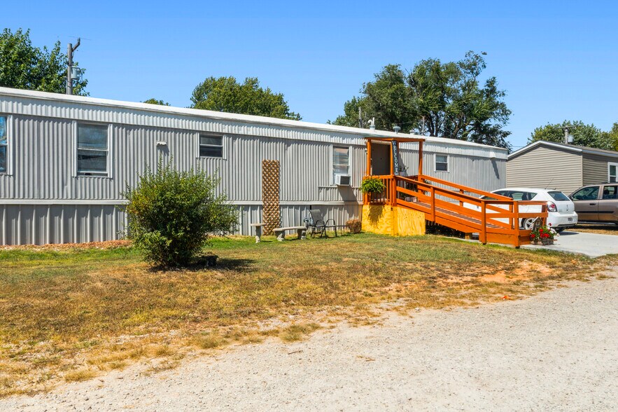 More Photos Of 530 E Bland Rd, Lebanon Multifamily For Sale