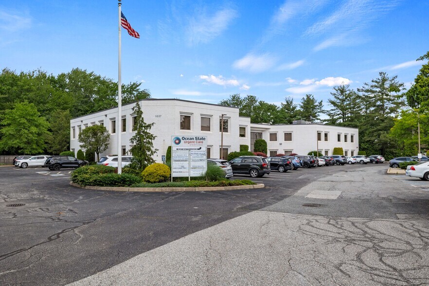 Primary Photo Of 1637 Mineral Spring Ave, North Providence Medical For Lease