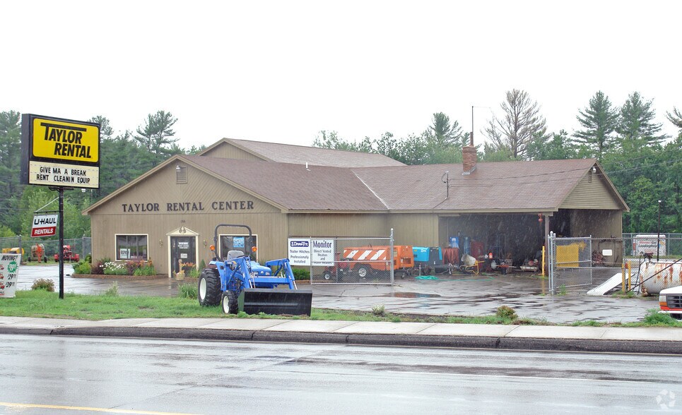 Primary Photo Of 1306 Main St, Sanford Storefront For Sale