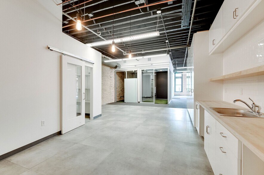 More Photos Of 211 N 1st St, Minneapolis Loft Creative Space For Lease