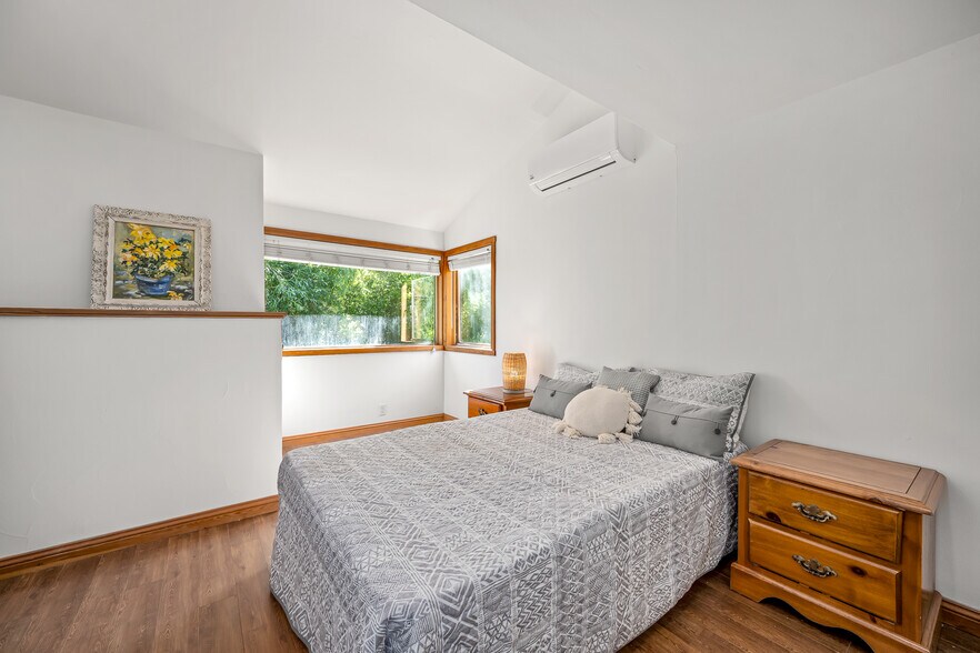 More Photos Of 1885 Central Rd, Hornby Island Land For Sale