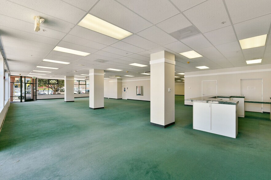More Photos Of 4801 Geary Blvd, San Francisco Apartments For Lease