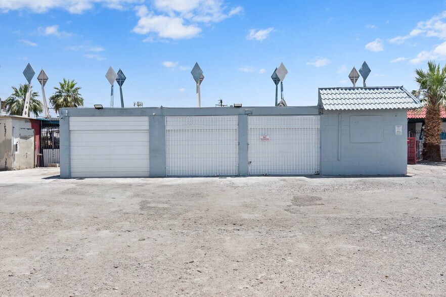 More Photos Of 1961 E Charleston Blvd, Las Vegas Carwash For Lease