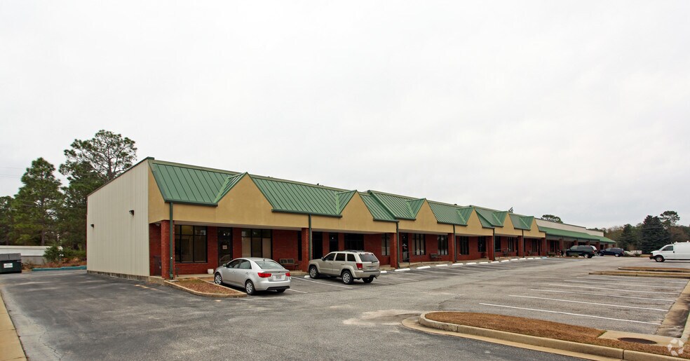 Primary Photo Of 7856 Westside Park Dr, Mobile Office For Sale