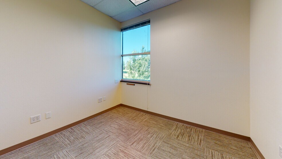 More Photos Of 693 Ray J. Glatt Cir, Woodburn Medical For Sale