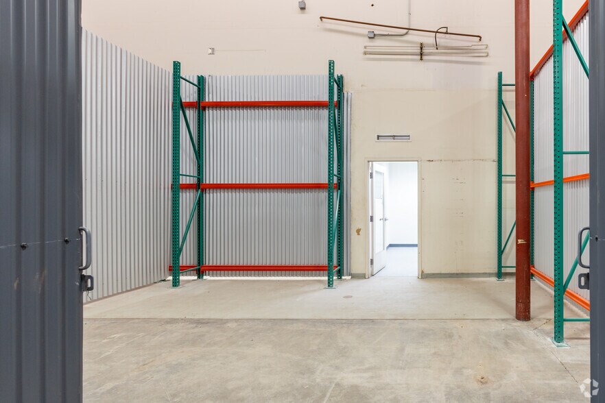 More Photos Of 233 E Harris Ave, South San Francisco Manufacturing For Lease